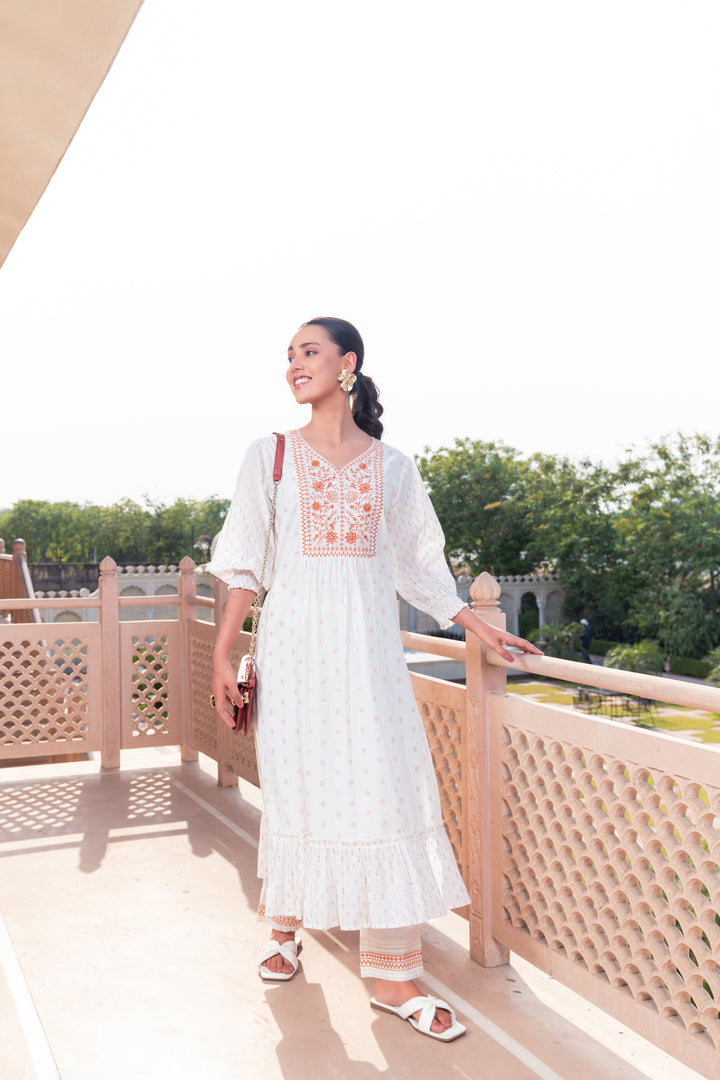 Off White Cotton Lurex Embroidered Kurta Pant