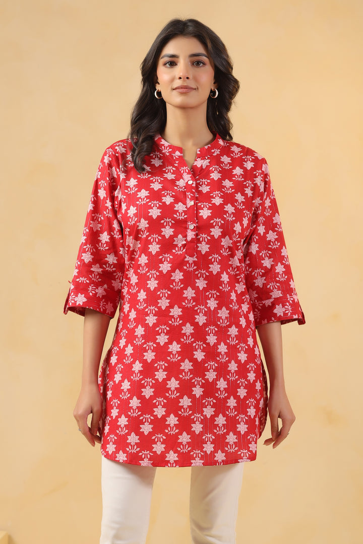 Red Cotton Printed Straight Top