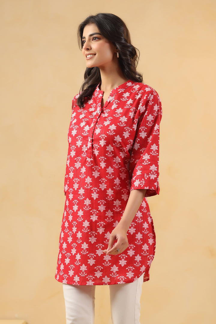Red Cotton Printed Straight Top