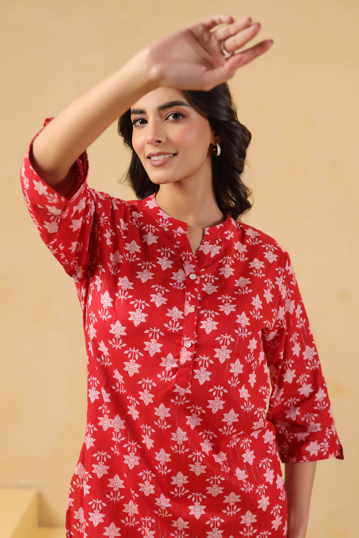 Red Cotton Printed Straight Top
