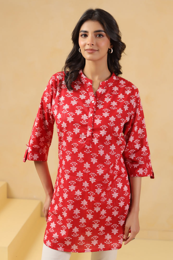 Red Cotton Printed Straight Top
