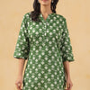 Green Cotton Printed Straight Top