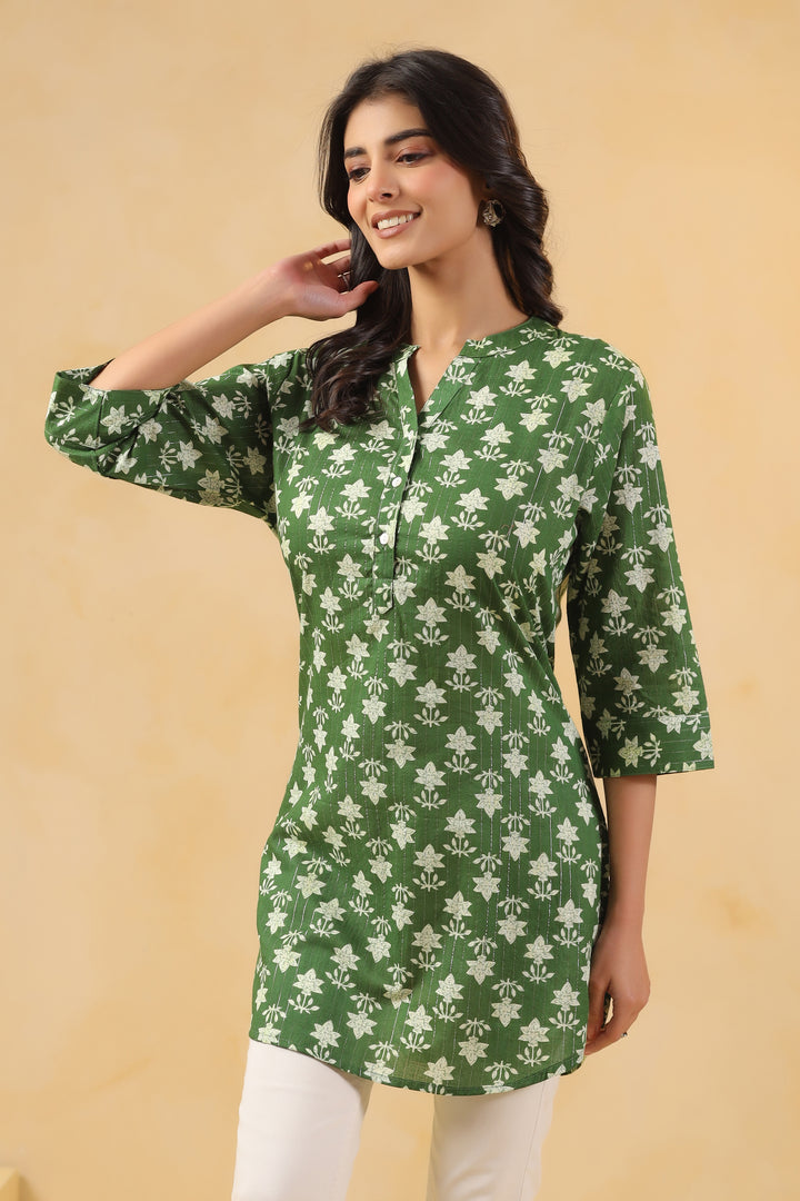 Green Cotton Printed Straight Top
