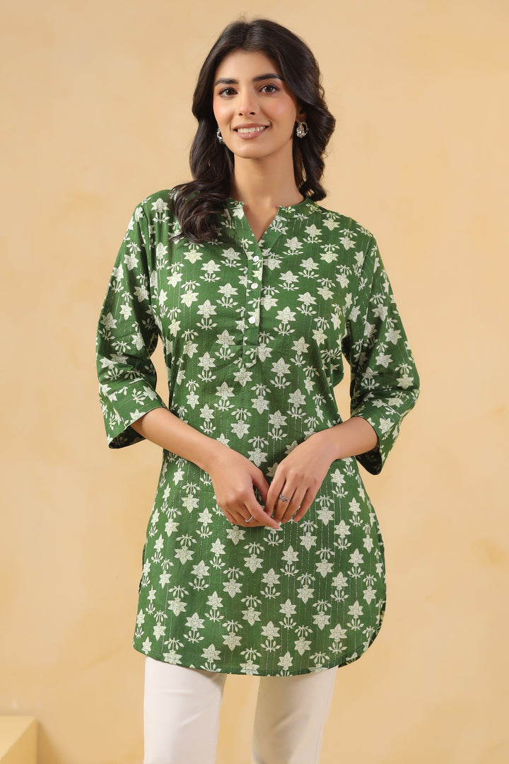 Green Cotton Printed Straight Top