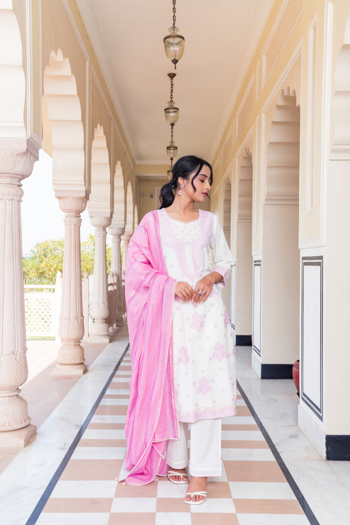 White & Pink Cotton Yarn dyed Kurta Pant With Dupatta
