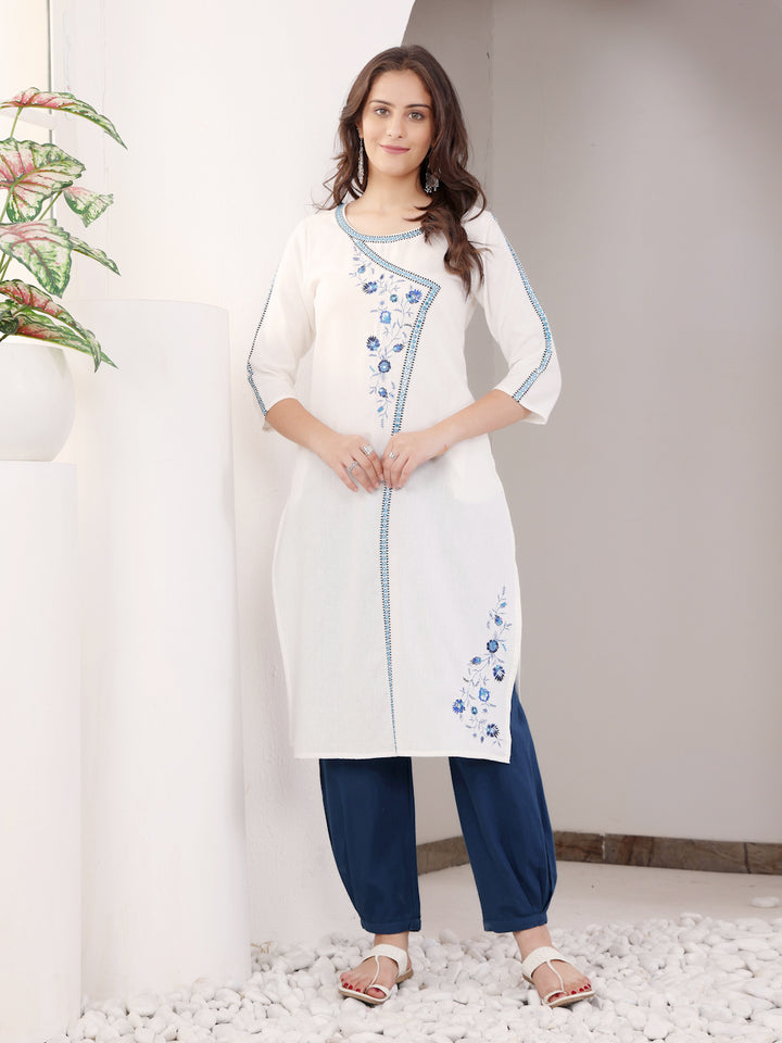 White Cotton Embroidered Round Neck Kurta