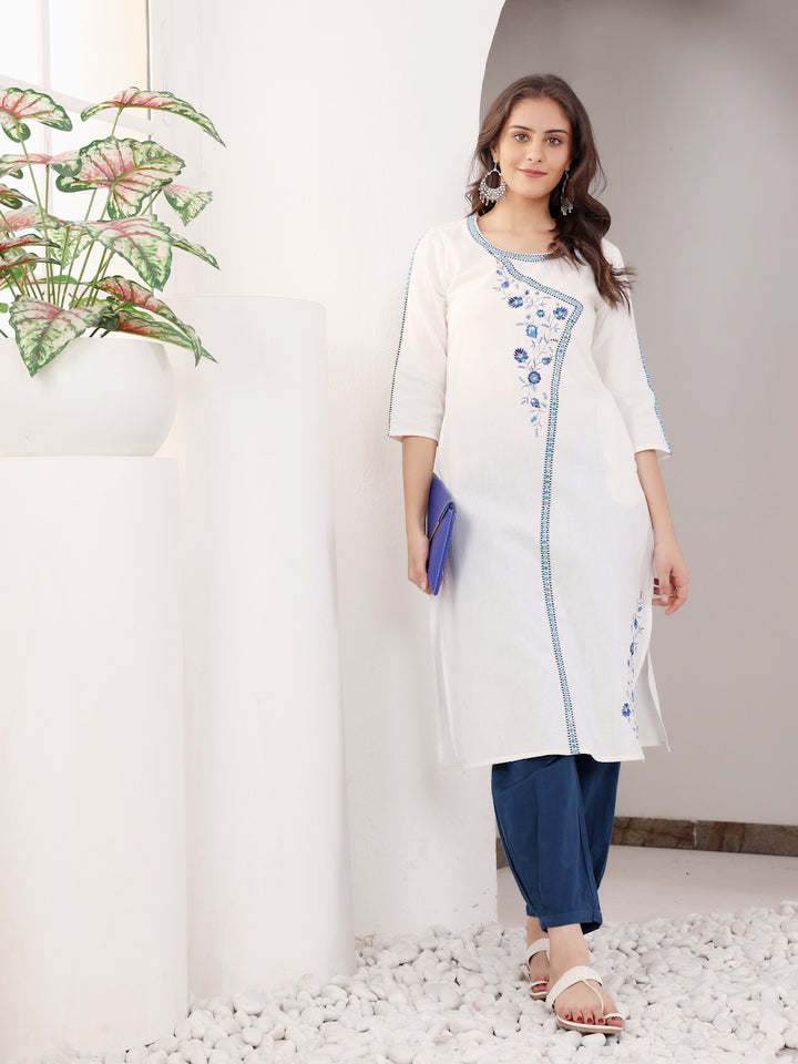 White Cotton Embroidered Round Neck Kurta