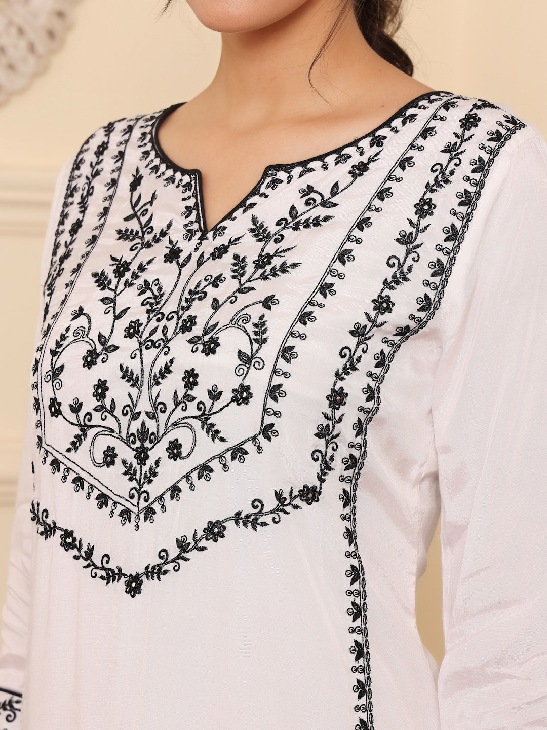 White Shantoon Embroidered Yoke Kurta Pant Set With Dupatta