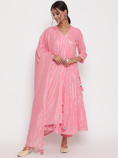 Woman posing in Savi’s Cotton Lurex Angrakha kurta With Detailed Dupatta