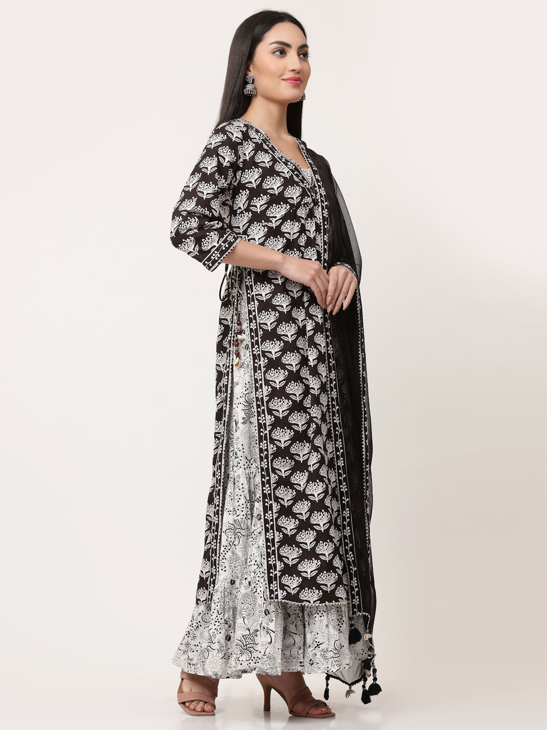 Black Block Printed Layered Kurta With Tiered Inner And Dupatta – Savi ...